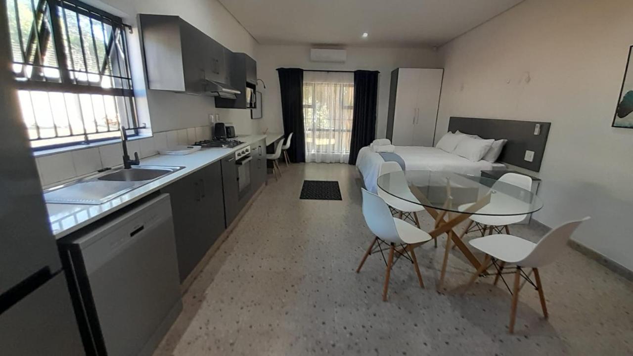 The Wishing Well Guest House Self-Catering Port Edward Εξωτερικό φωτογραφία